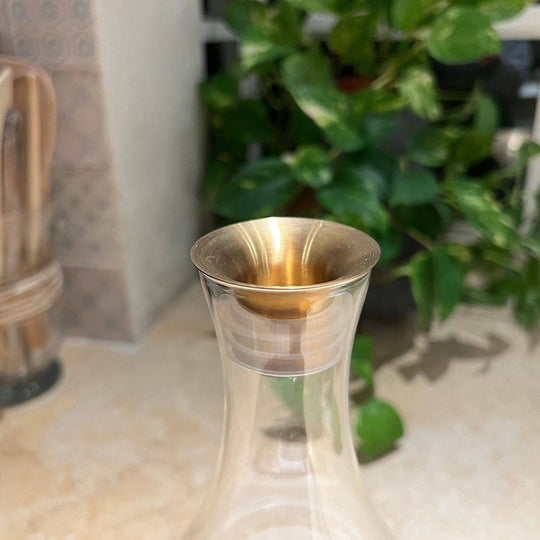Swirl Golden Pouring Spout
